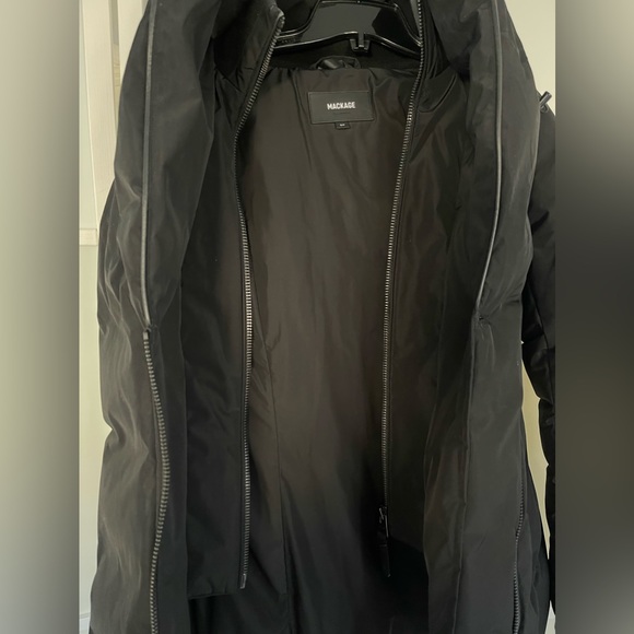 Mackage ADALI coat with Signature Mackage Collar - Picture 7 of 9